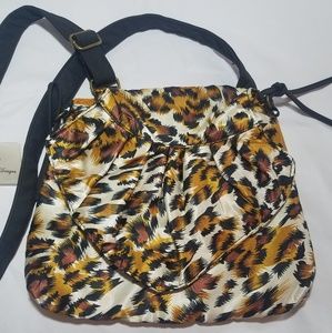 New Victoria Leland Design's leopard print purse